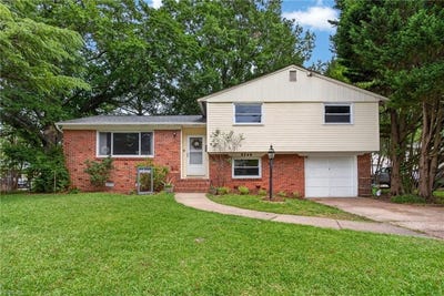 /international/us/8346-dickson-drive-norfolk-va-110108611853/