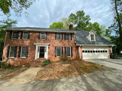 /international/us/4193-n-shallowford-road-chamblee-ga-110107871093/