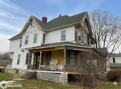 /international/us/301-n-jefferson-st-mount-pleasant-ia-110103673296/