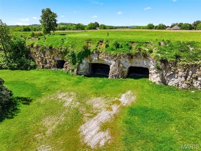 /international/us/2662-north-highway-79-elsberry-mo-110106011628/