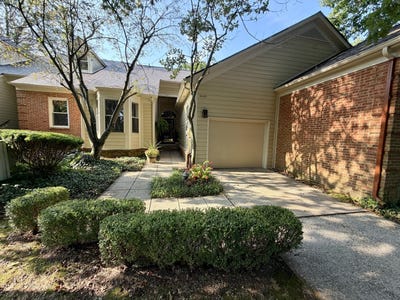 /international/us/1042-heather-hills-lane-lexington-ky-110110276289/