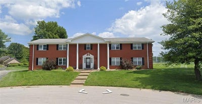 /international/us/1717-saint-andrews-drive-o-fallon-il-110107714893/