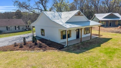 /international/us/803-brooks-street-abbeville-sc-110107896911/