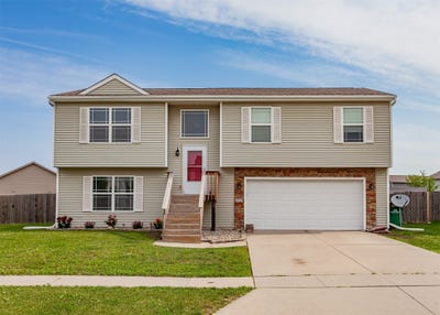 /international/us/220-tailfeather-drive-nw-bondurant-ia-110100186545/