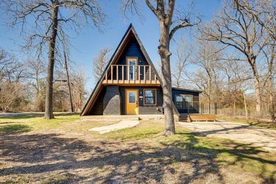 /international/us/5248-sam-houston-drive-log-cabin-tx-110106726427/