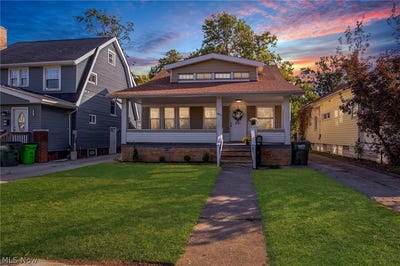 /international/us/9812-robinson-avenue-garfield-heights-oh-110120535747/