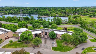 /international/us/2680-oxford-street-n-roseville-mn-110108381723/