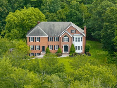 /international/us/8-arcadia-lane-salem-nh-110100950381/?lang=es