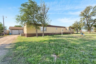 /international/us/1007-w-main-street-vega-tx-110120417410/