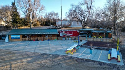 /international/us/53301-hwy-121-crofton-ne-110105115706/