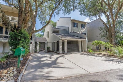 /international/us/6-mizzenmast-court-hilton-head-island-sc-110099158523/