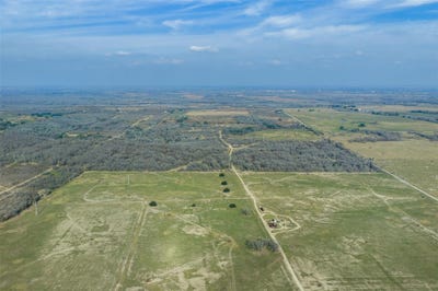 /international/us/1144-treetop-ln-luling-tx-110107303963/