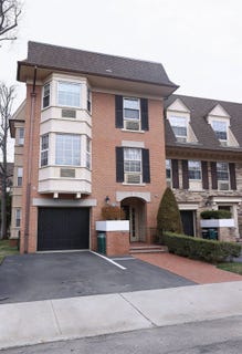 /international/us/20701-estates-drive-bayside-ny-110106443874/