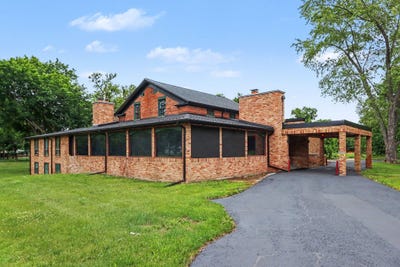 /international/us/675-10th-street-plainwell-mi-110108876405/