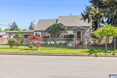 /international/us/415-n-liberty-port-angeles-wa-110108030481/