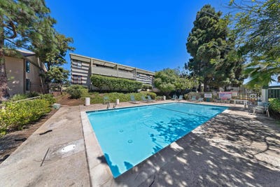 /international/us/6178-agee-st-san-diego-ca-110102544398/