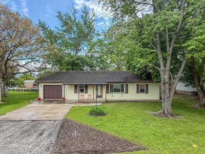 /international/us/306-willow-lane-mahomet-il-110108478099/