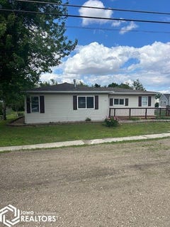 /international/us/115-w-2nd-street-gladbrook-ia-110099885542/