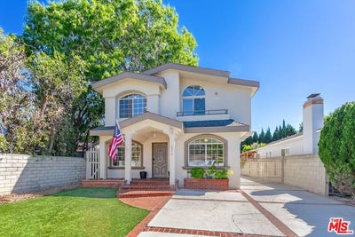 /international/us/2914-castle-heights-ave-los-angeles-ca-110106171446/