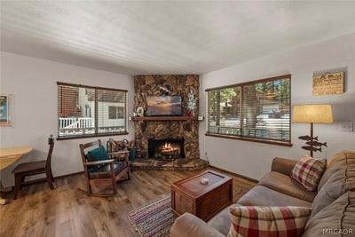 /international/us/2013-manzanita-lane-big-bear-city-ca-110120409293/