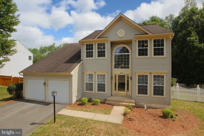 /international/us/3073-azalea-sands-lane-dumfries-va-110108984961/