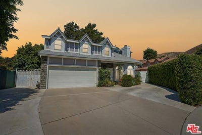 /international/us/11319-goleta-st-sylmar-ca-110108362539/