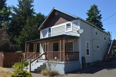 /international/us/343-ne-newport-heights-drive-newport-or-110101123095/