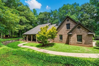 /international/us/877-mckee-road-waverly-hall-ga-110109515888/