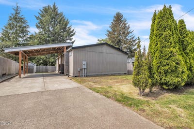 /international/us/1020-s-crestline-drive-waldport-or-110101098743/