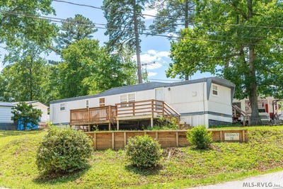 /international/us/108-elkhorn-trail-bracey-va-110108572944/