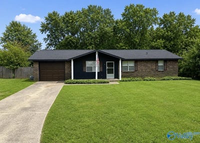 /international/us/1116-compton-avenue-albertville-al-110108580043/