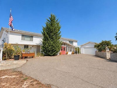 /international/us/1701-acacia-lane-fallbrook-ca-110110253506/