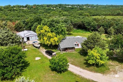 /international/us/6800-hillside-drive-milford-ks-110100312556/