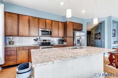 /international/us/10520-stony-bluff-drive-hanover-va-110105197752/