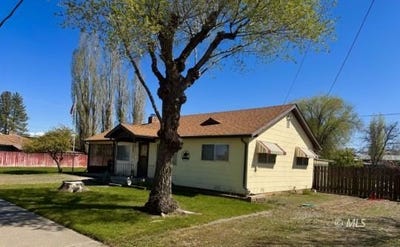 /international/us/905-w-4th-st-alturas-ca-110107634984/