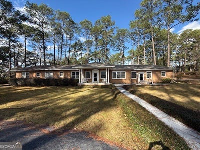 /international/us/801-w-8th-tifton-ga-110105203731/