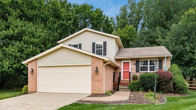 /international/us/637-livingston-court-heath-oh-110108878240/