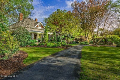 /international/us/200-cameron-avenue-vass-nc-110106567832/