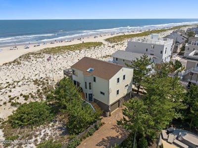 /international/us/208-e-20th-street-long-beach-twp-nj-110100811397/