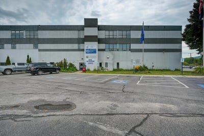 /international/us/71-hobbs-street-conway-nh-110093725756/
