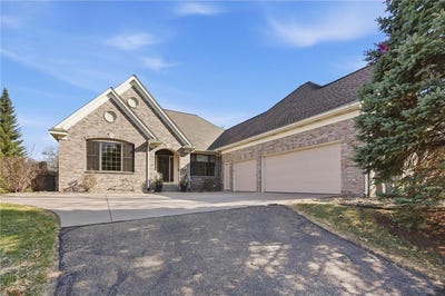 /international/us/4-pearson-place-north-oaks-mn-110107348191/