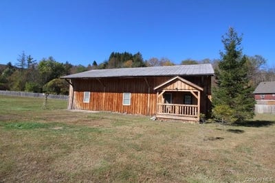 /international/us/13-creamery-livingston-manor-ny-110102652376/