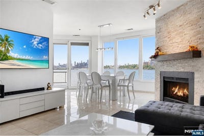 /international/us/600-harbor-boulevard-weehawken-nj-110108494451/