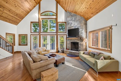 /international/us/33-coopers-vantage-wintergreen-resort-va-110120095636/