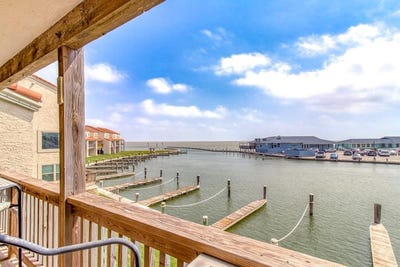 /international/us/620-s-fulton-beach-rockport-tx-110110087492/