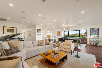 /international/us/3840-carmona-ave-los-angeles-ca-110106370951/