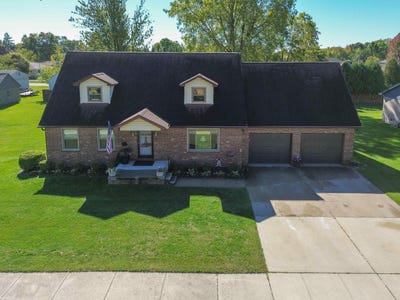 /international/us/68055-s-forest-avenue-richmond-mi-110120483645/