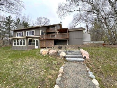 /international/us/12779-executive-acres-road-brainerd-mn-110107851587/