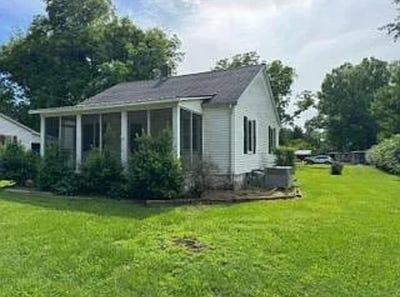/international/us/209-carroll-street-mckenzie-tn-110108122261/