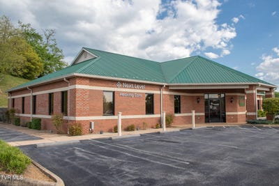 /international/us/612-campus-drive-abingdon-va-110101646190/